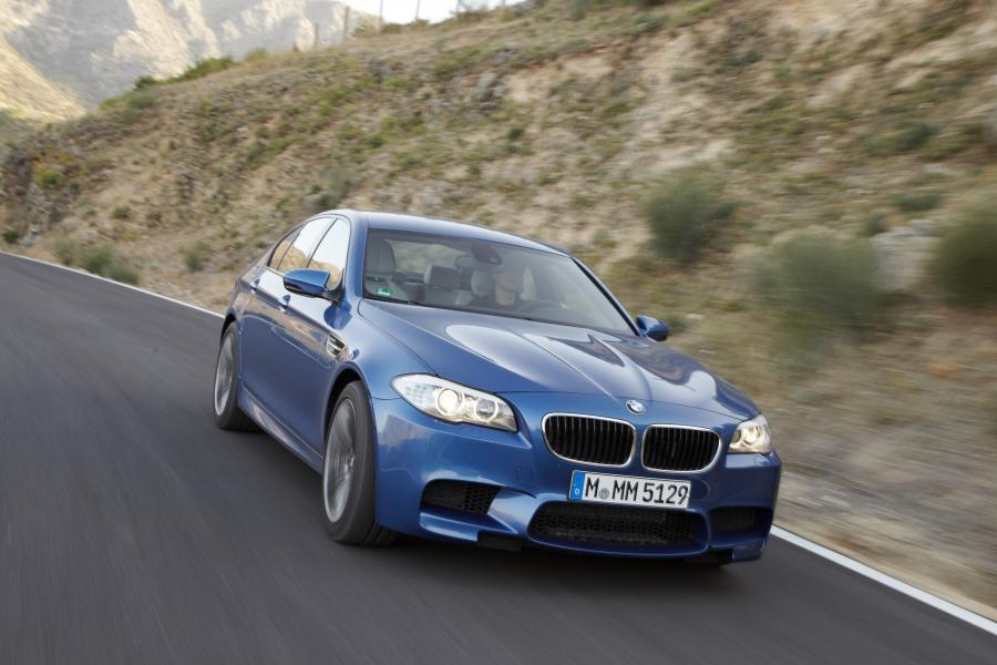  BMW M5 2011 года  (фото 182 из 344)